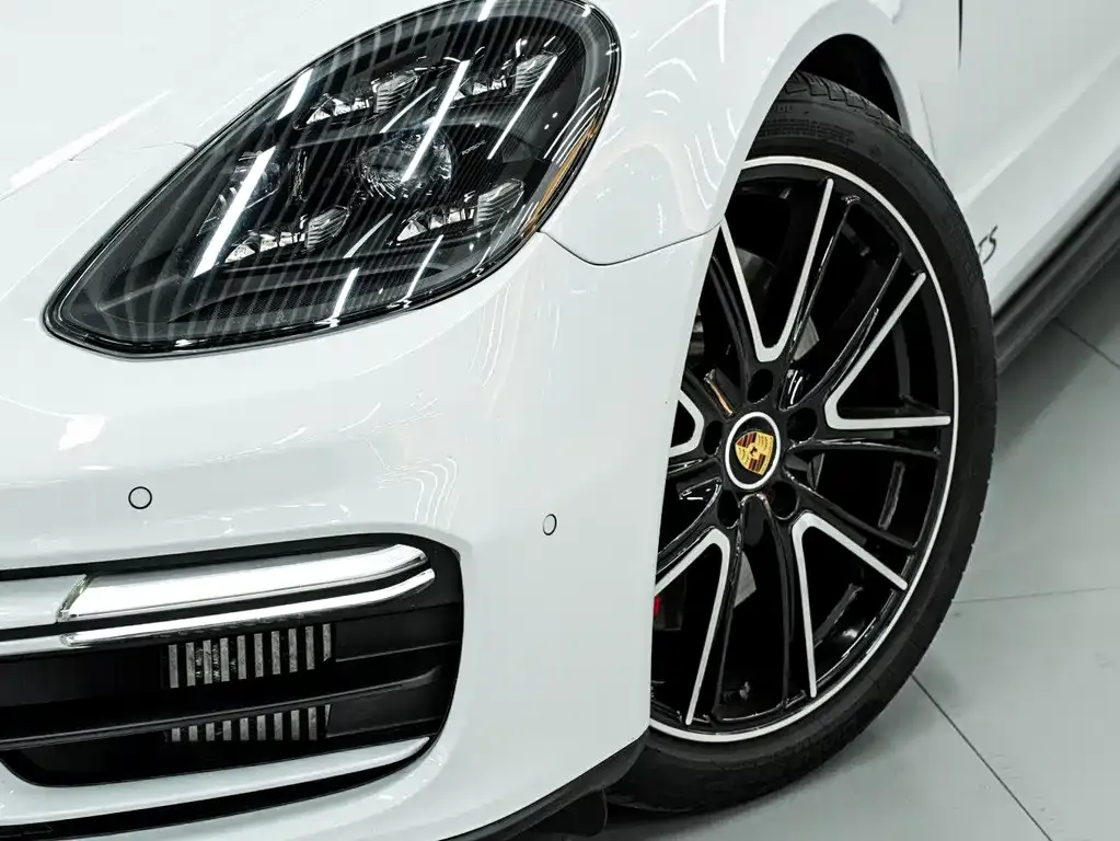 Porsche Panamera — фото 10