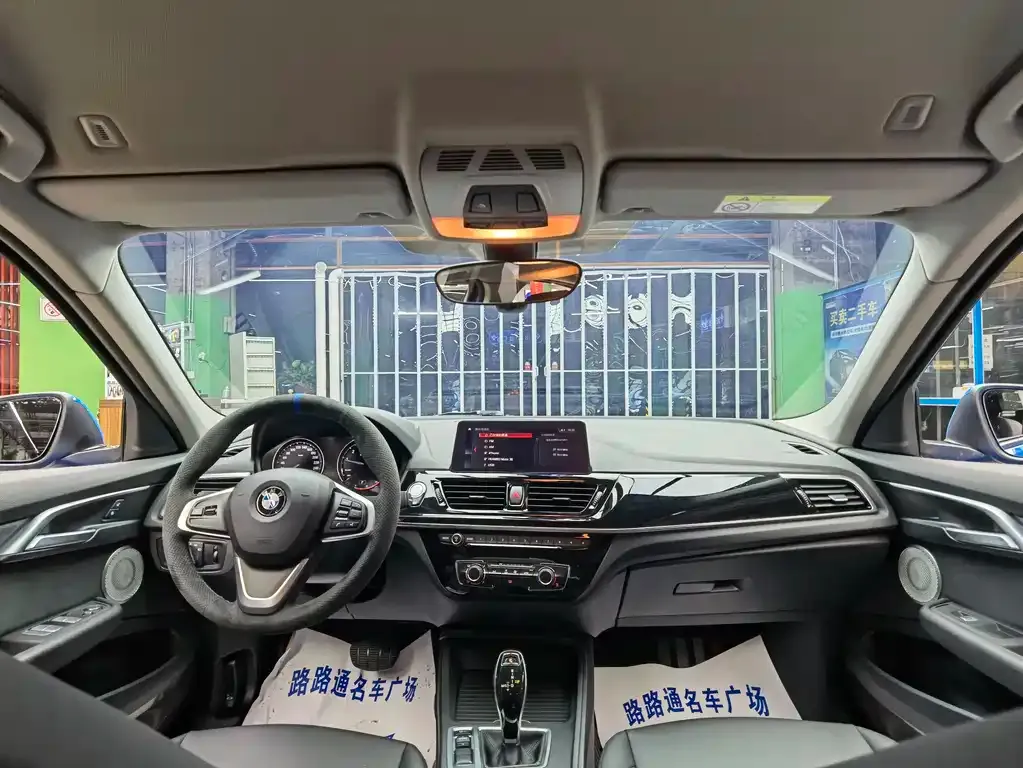 BMW 1 Series 2021 из CN, фото 3