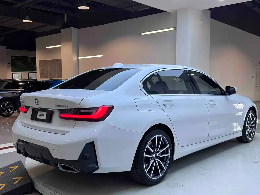 BMW 3 Series — фото 10