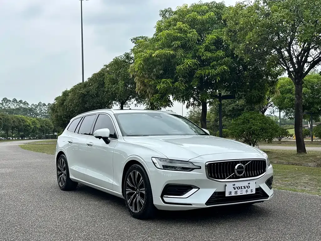 Volvo V60 2022 из CN, фото 10