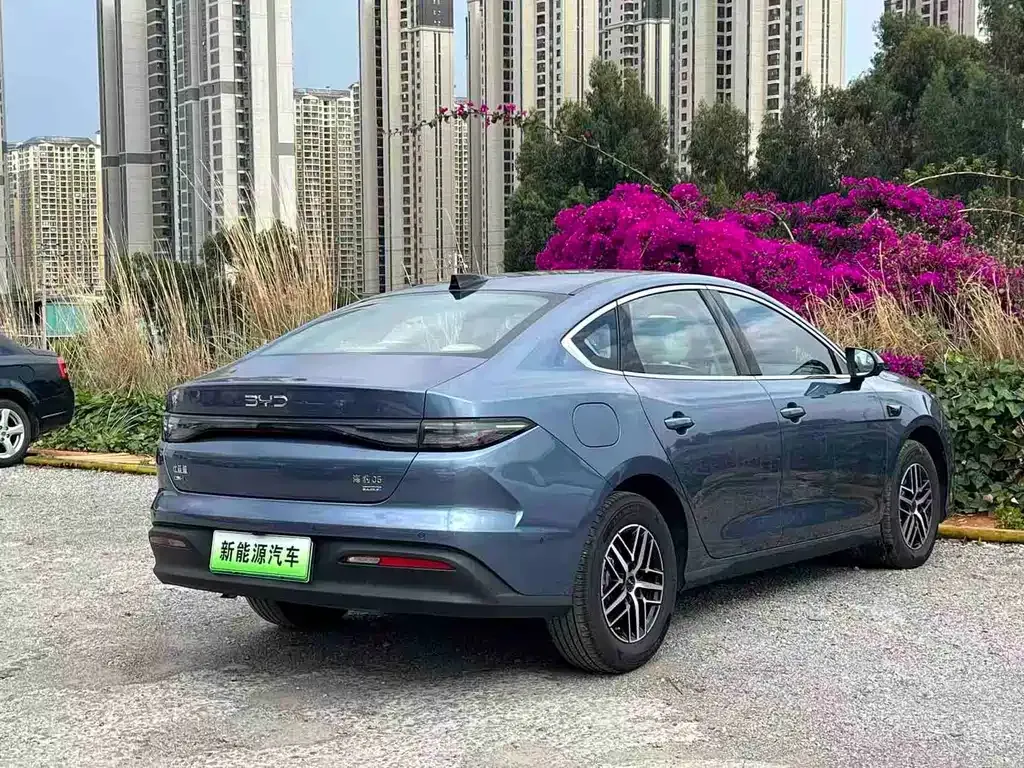 BYD Seal 05 DM-i — фото 7