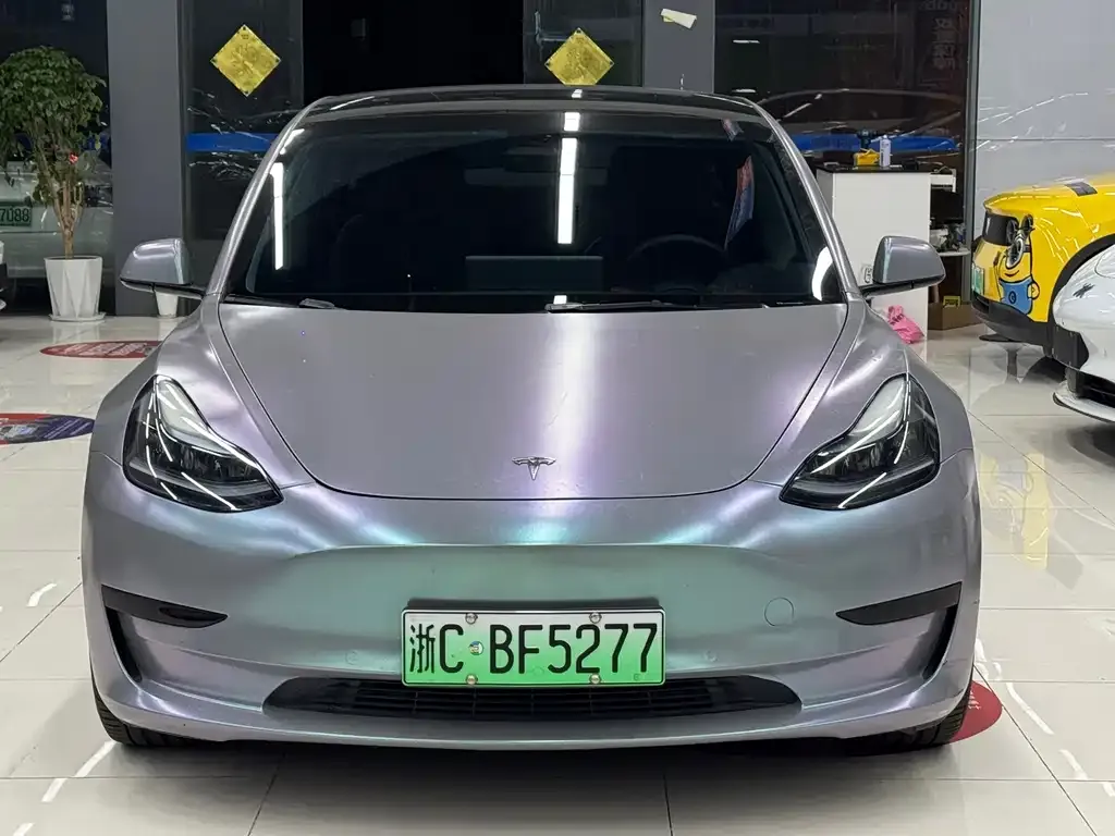 Tesla Model 3 — фото 6