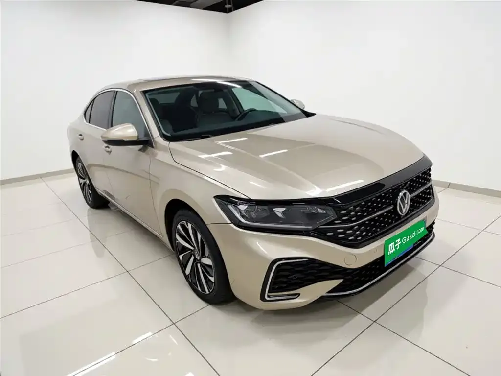 Volkswagen Passat — фото 5