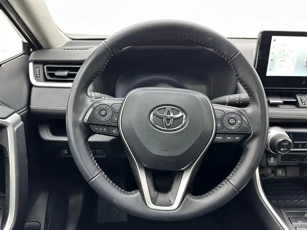 Toyota Wildlander — фото 10