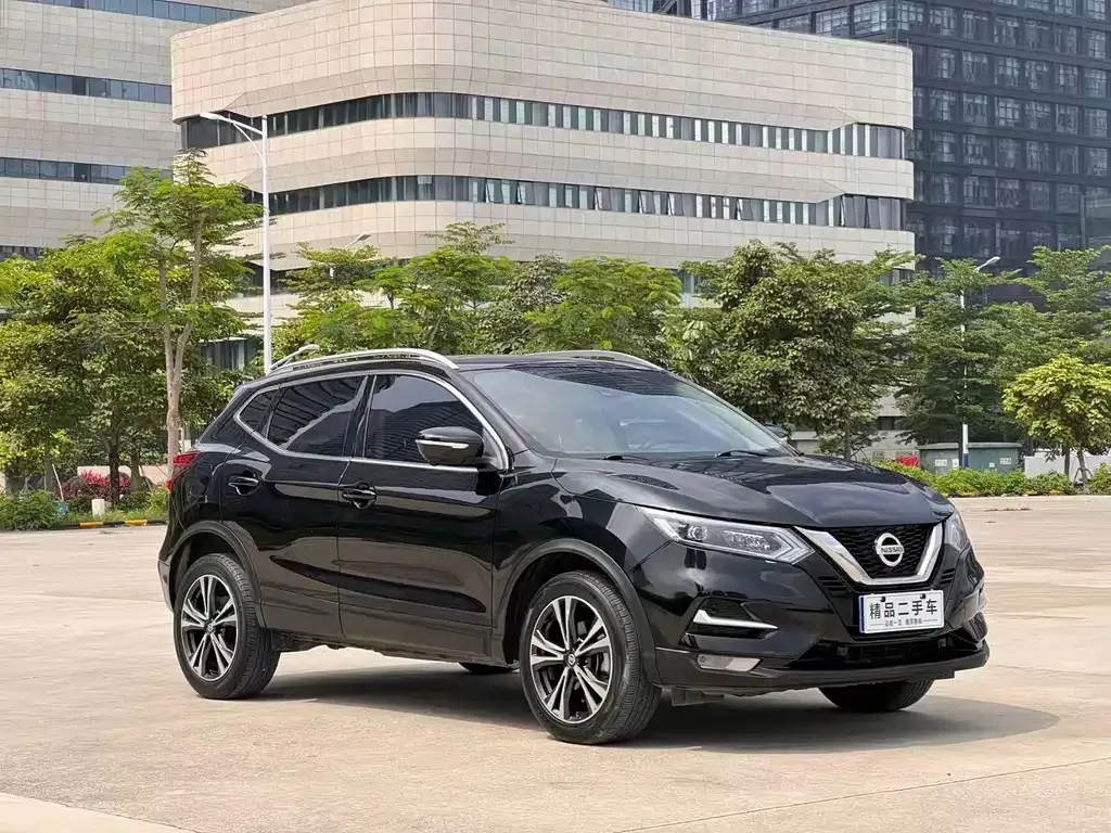 Nissan Qashqai — фото 8