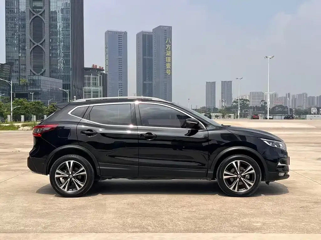 Nissan Qashqai — фото 3