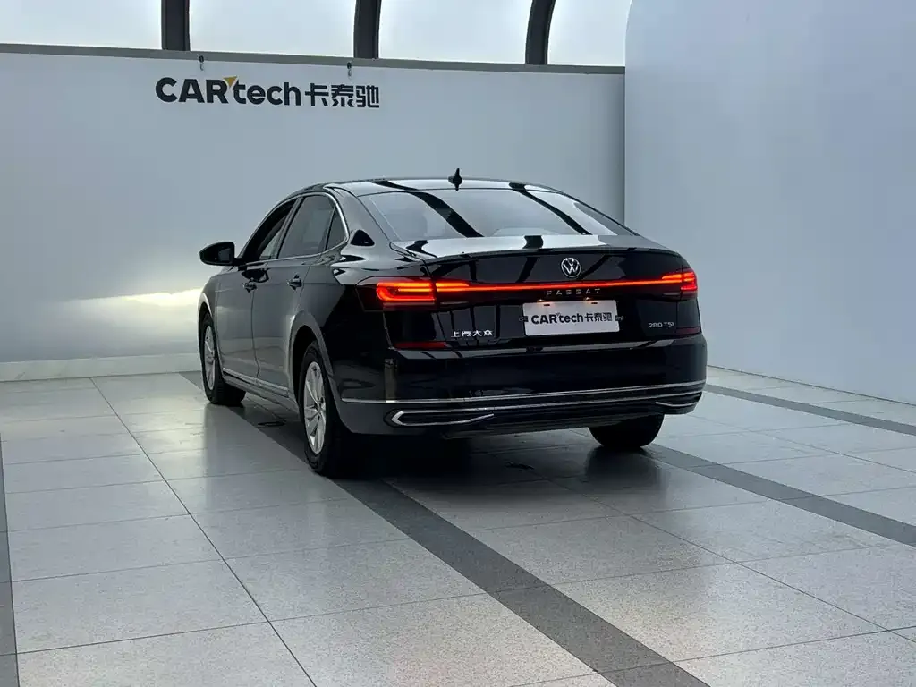 Volkswagen Passat — фото 2