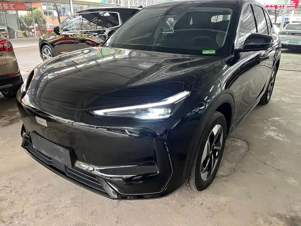 Geely Galaxy E5