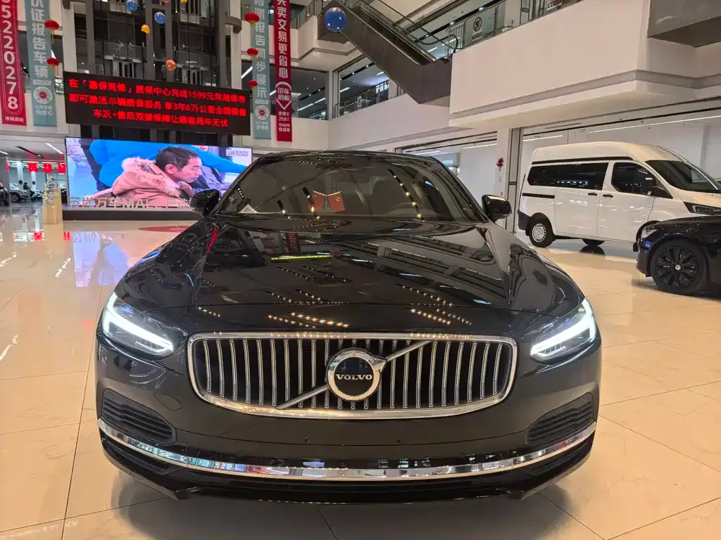 Volvo S90 PHEV 2023 из CN, фото 9