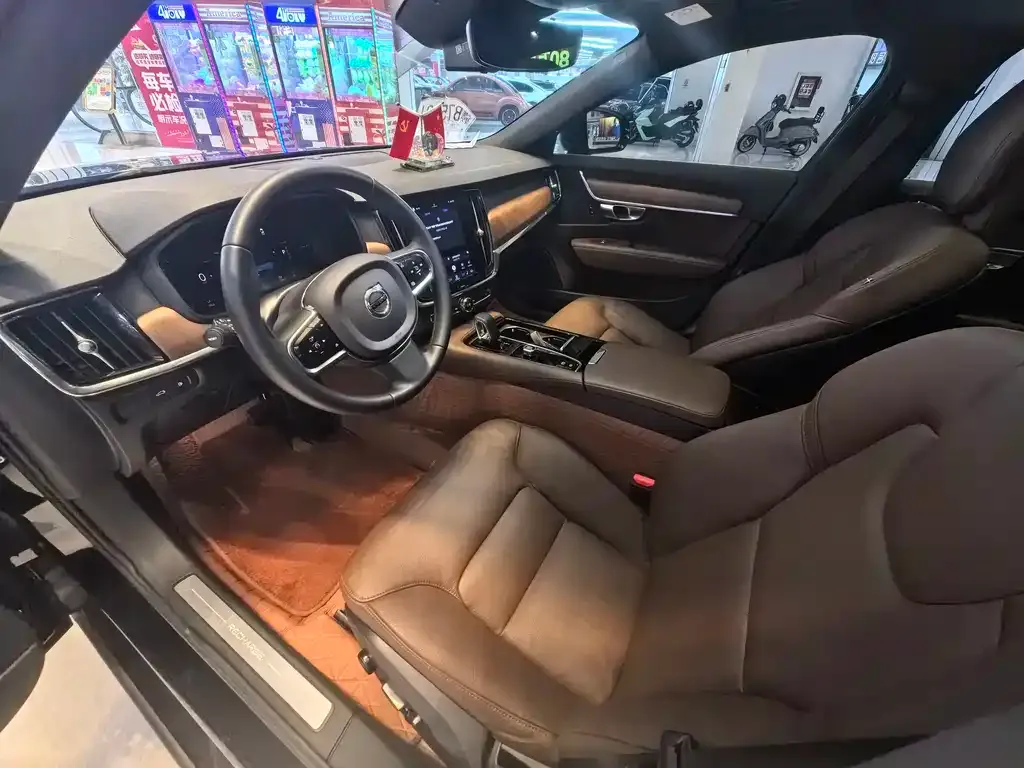 Volvo S90 PHEV 2023 из CN, фото 8