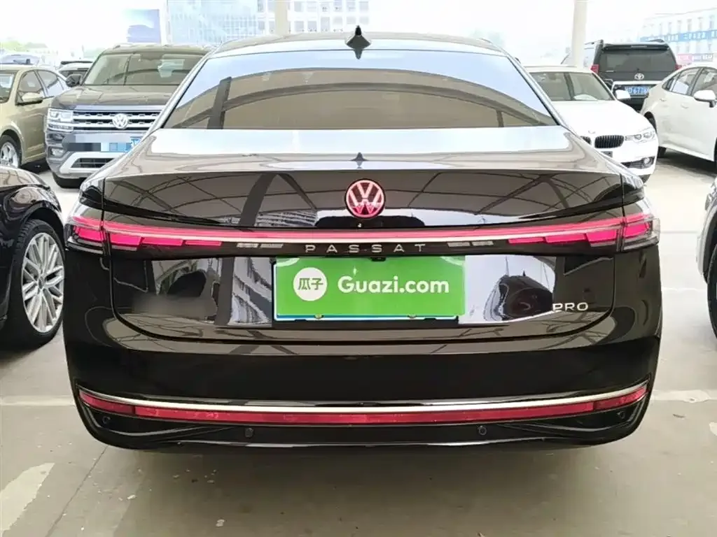 Volkswagen Passat — фото 8