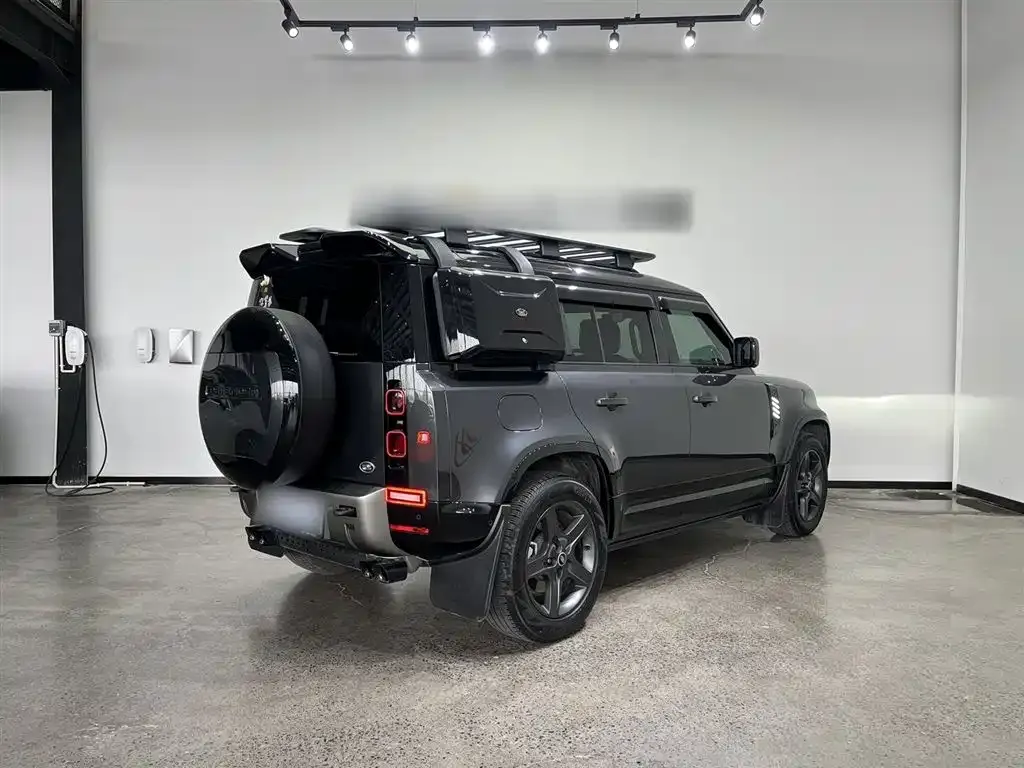 Land Rover Defender — фото 7