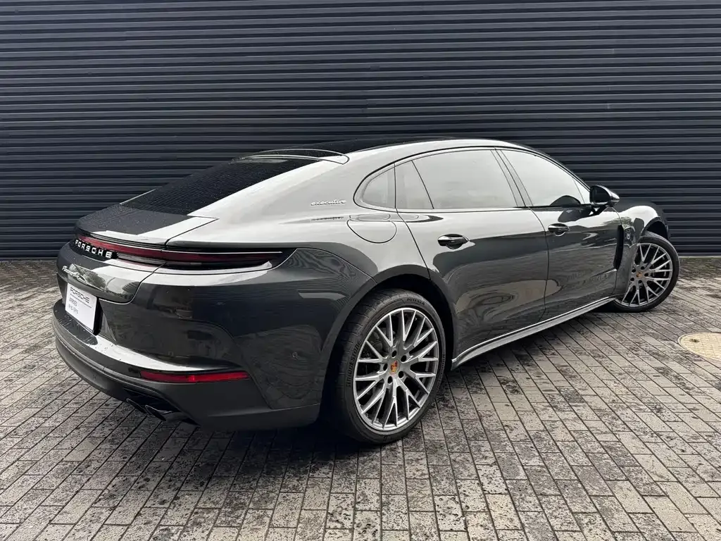 Porsche Panamera — фото 10