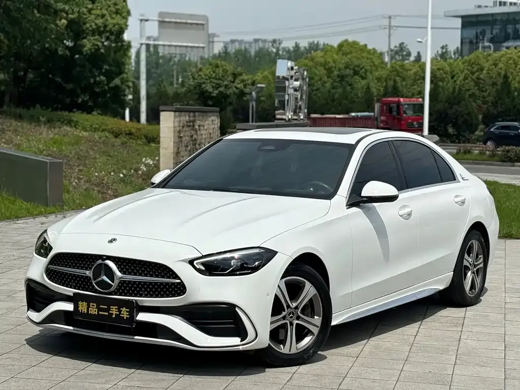 Mercedes-Benz C-Class — фото 1