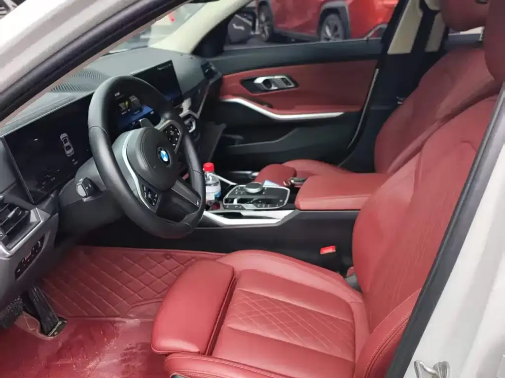 BMW 3 Series 2023 из CN, фото 9