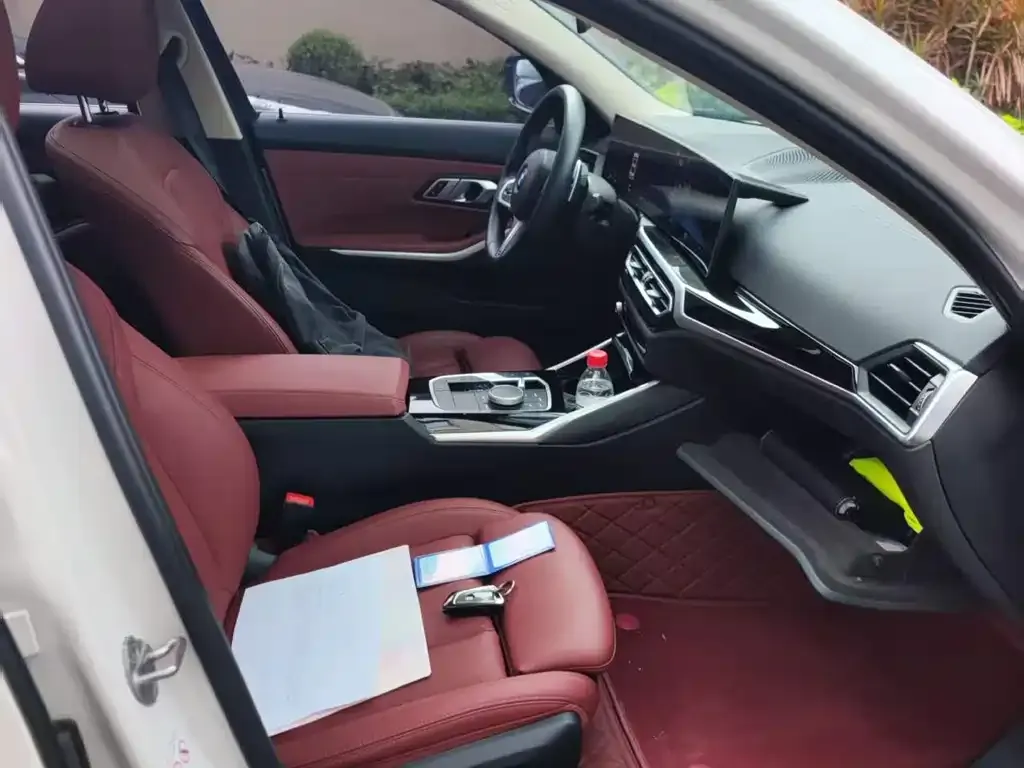 BMW 3 Series 2023 из CN, фото 4