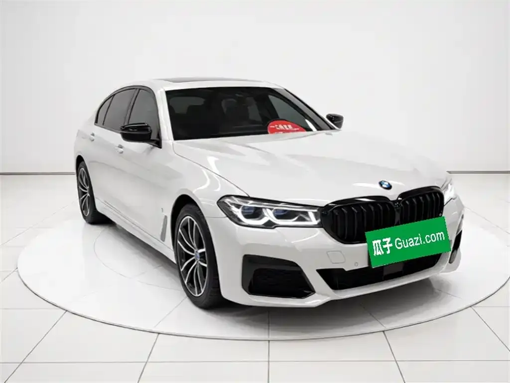 BMW 5 Series — фото 4