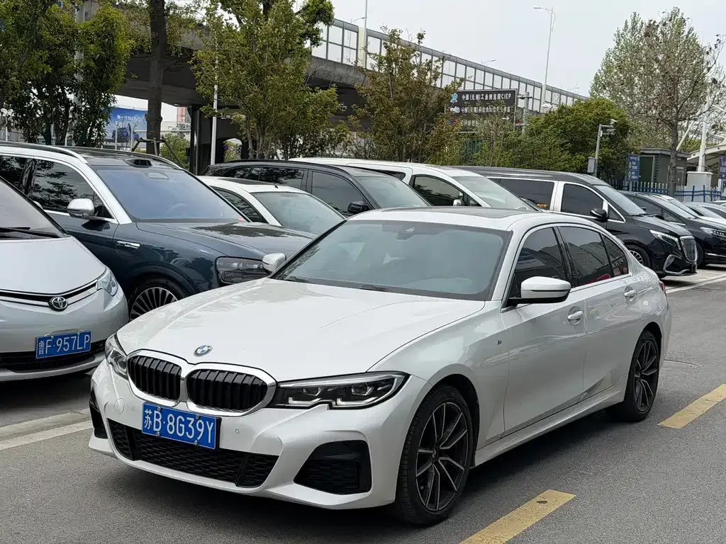 BMW 3 Series — фото 1