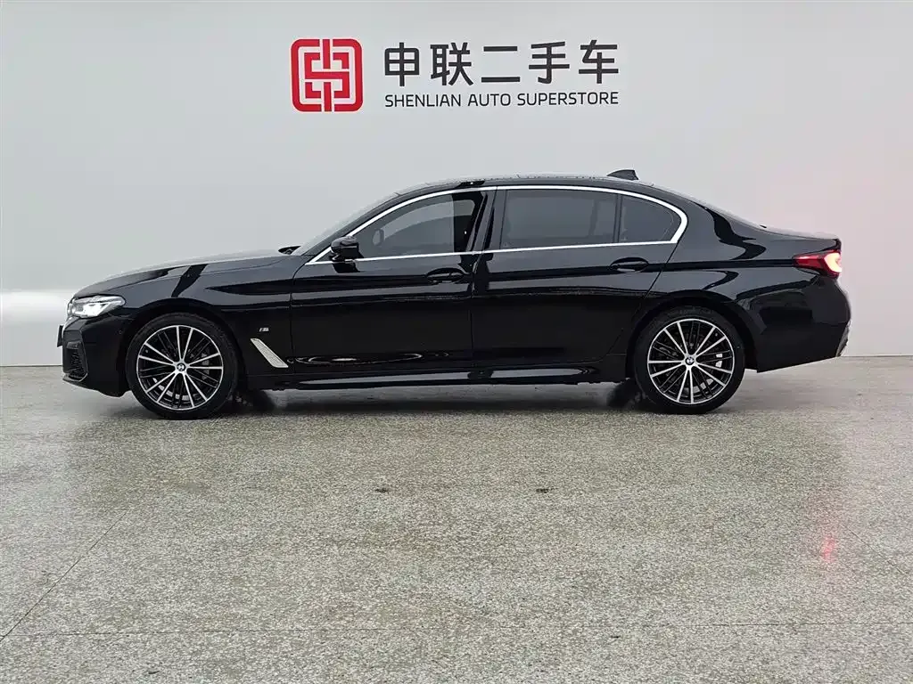 BMW 5 Series — фото 10