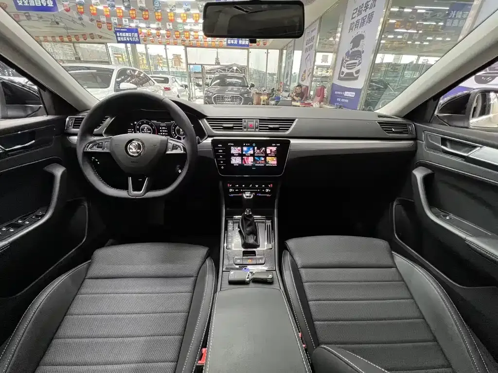 Skoda Superb 2024 из CN, фото 4