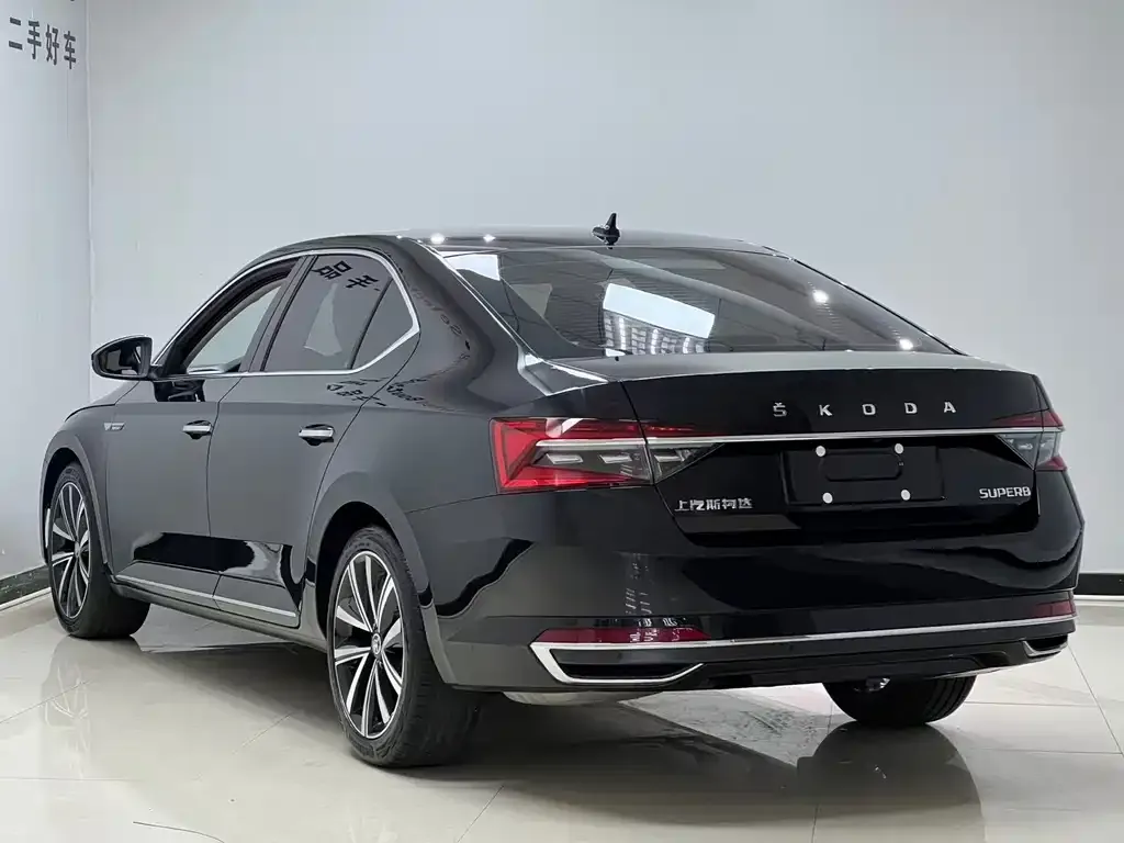 Skoda Superb 2024 из CN, фото 2