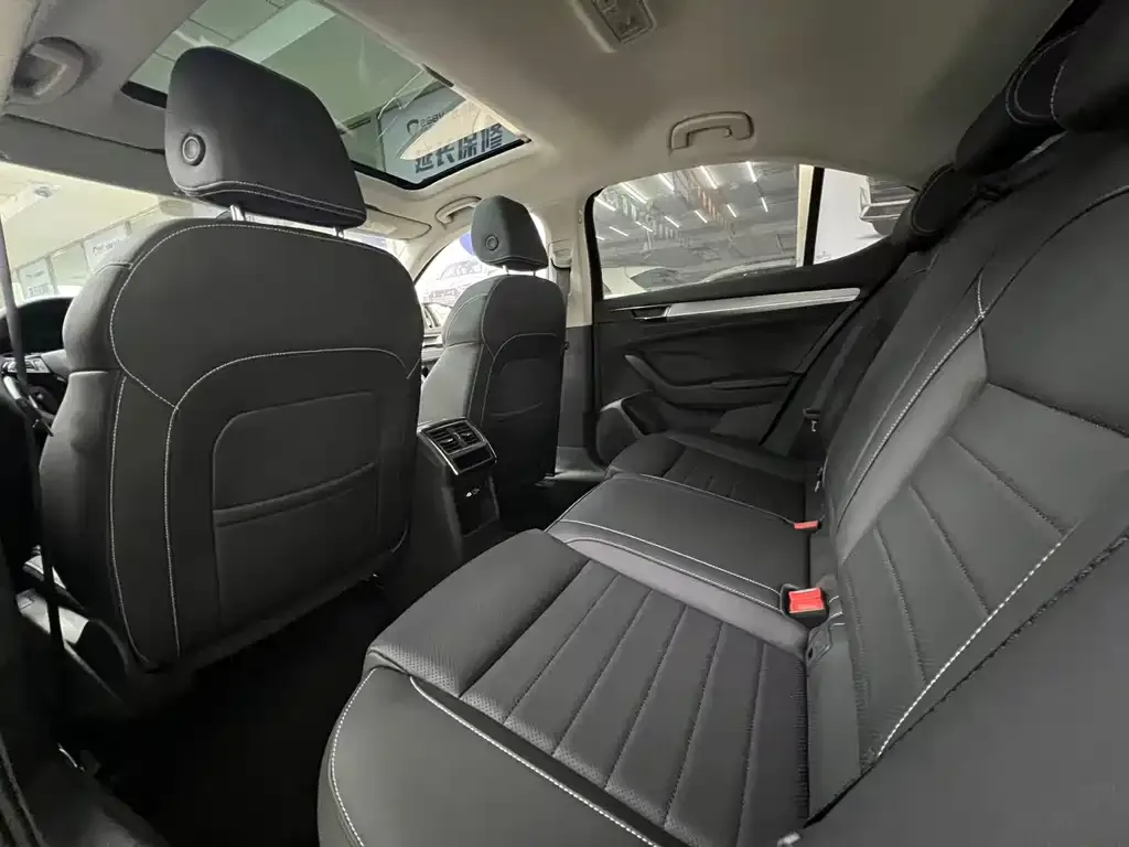 Skoda Superb 2024 из CN, фото 8