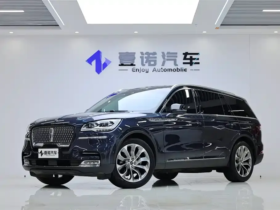 Lincoln Aviator — фото 1