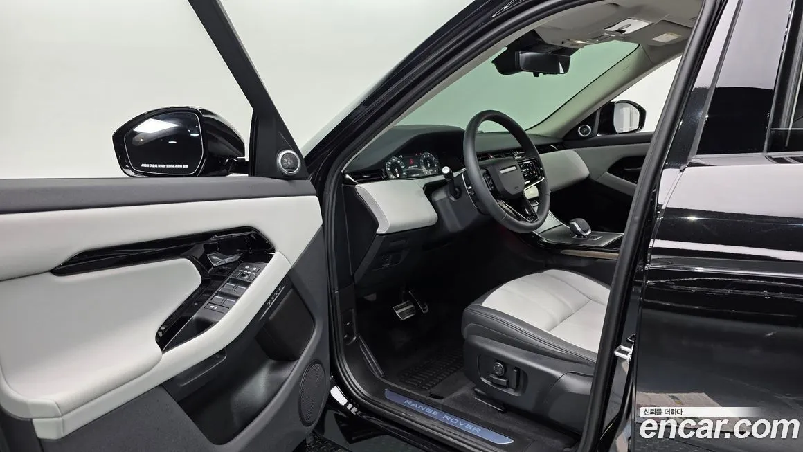 Land Rover Range Rover Evoque — фото 8