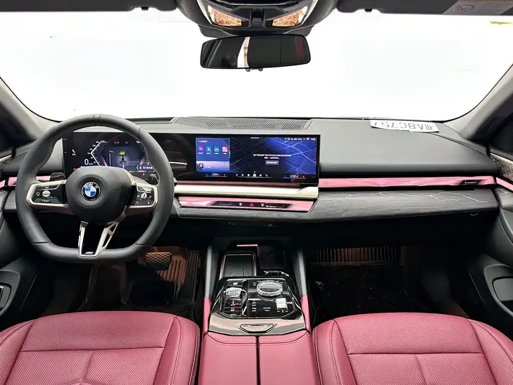 BMW 5 Series — фото 10