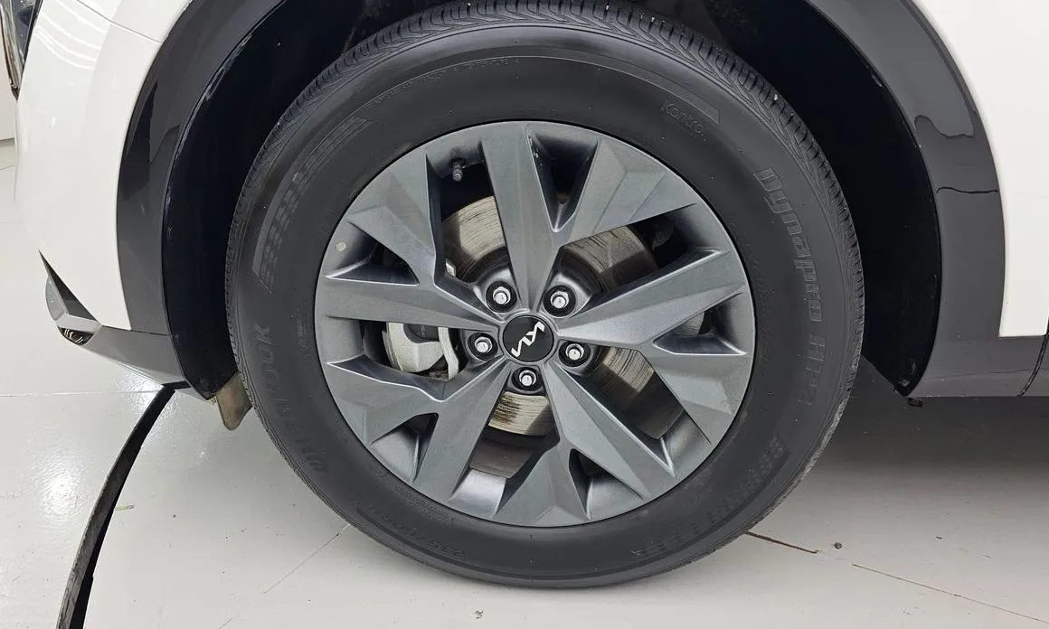 Kia Sportage — фото 8