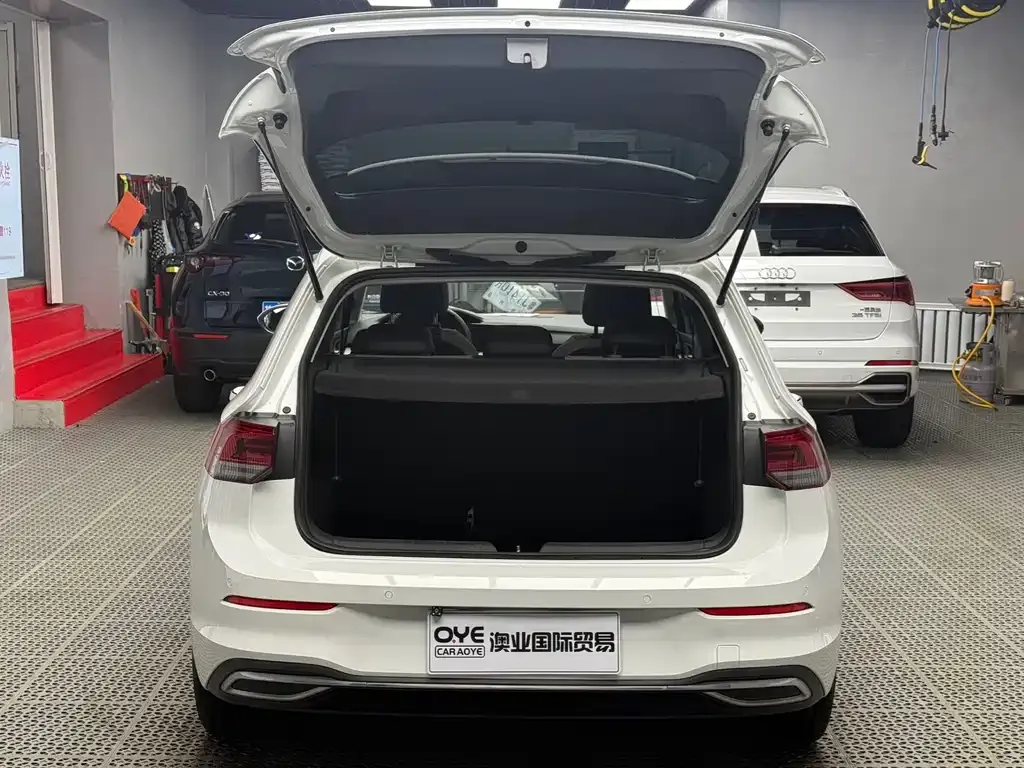 Volkswagen Golf 2021 из CN, фото 4