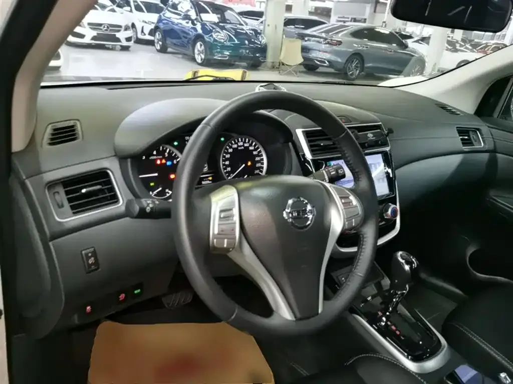 Nissan Tiida 2022 из CN, фото 7