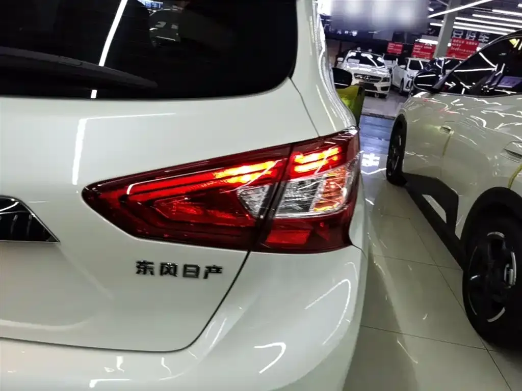 Nissan Tiida 2022 из CN, фото 9