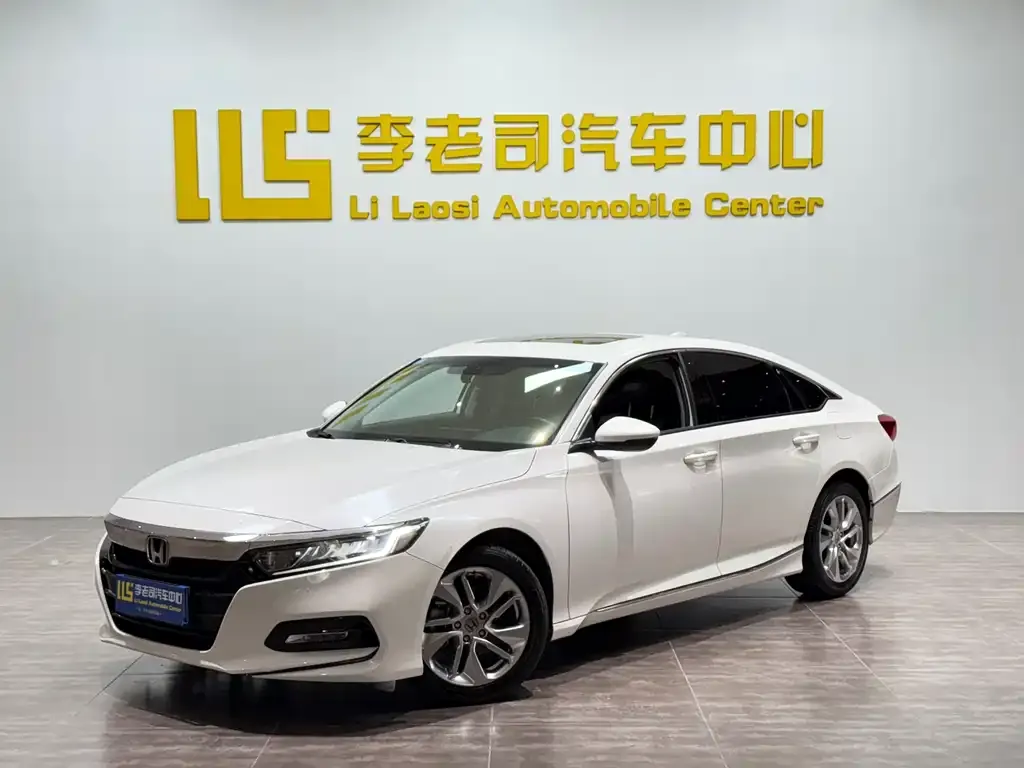 Honda Accord — фото 1