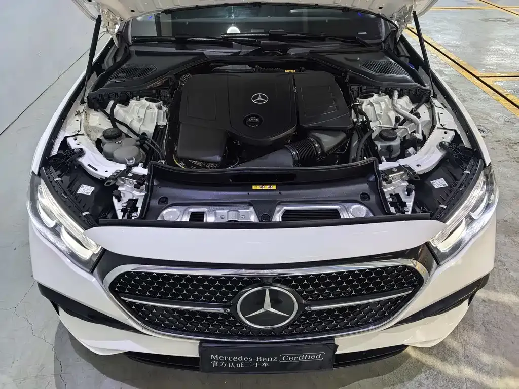 Mercedes-Benz E-Class (Import) — фото 9