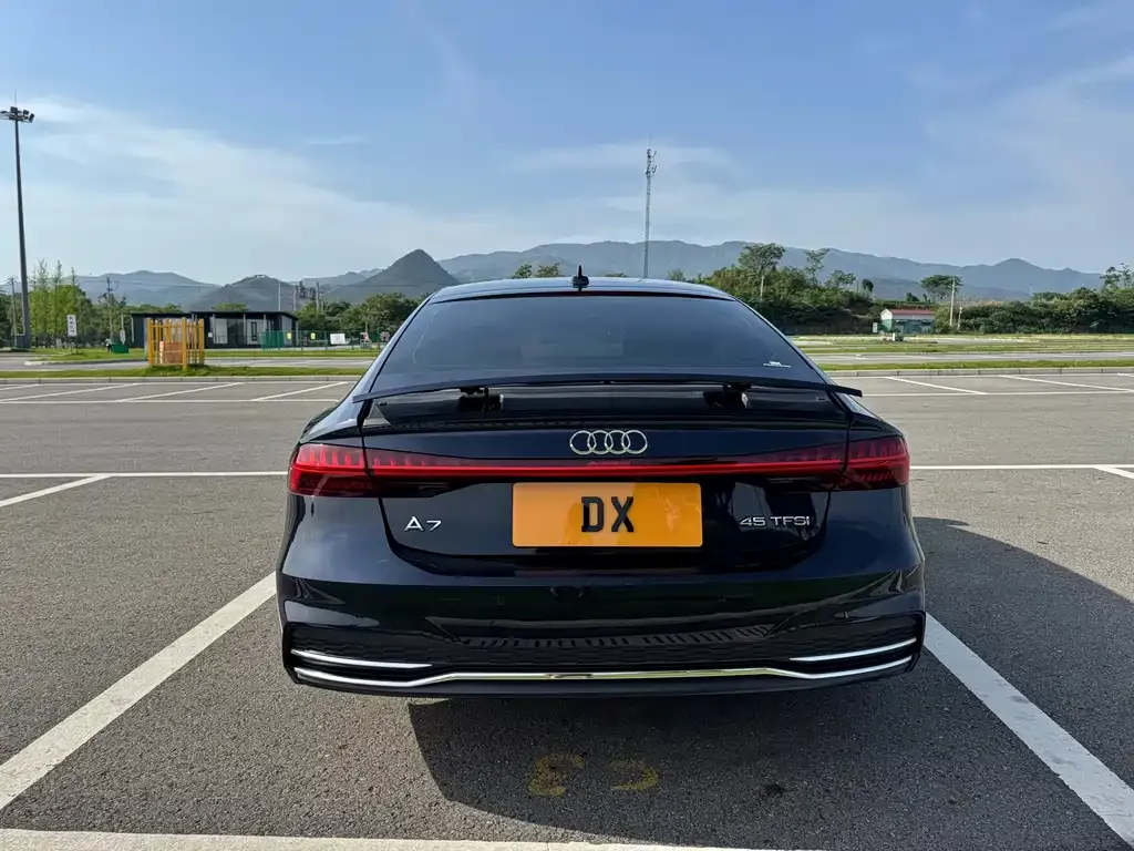 Audi A7 — фото 9