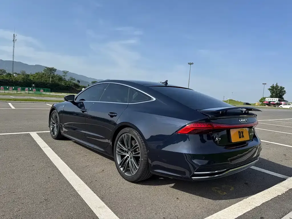 Audi A7 — фото 8