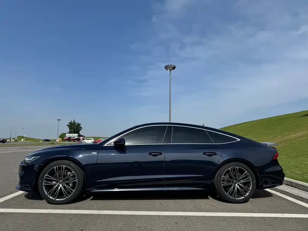 Audi A7 — фото 3