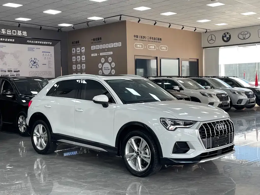 Audi Q3 — фото 3