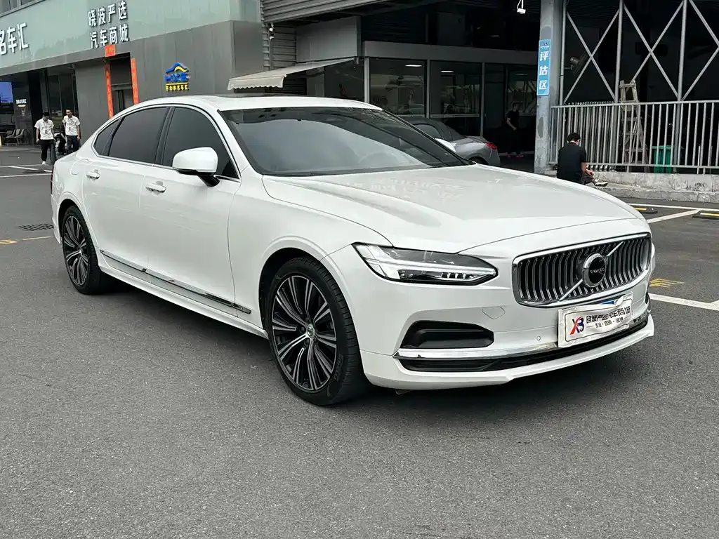 Volvo S90 — фото 7