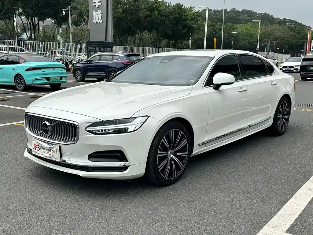 Volvo S90 — фото 10