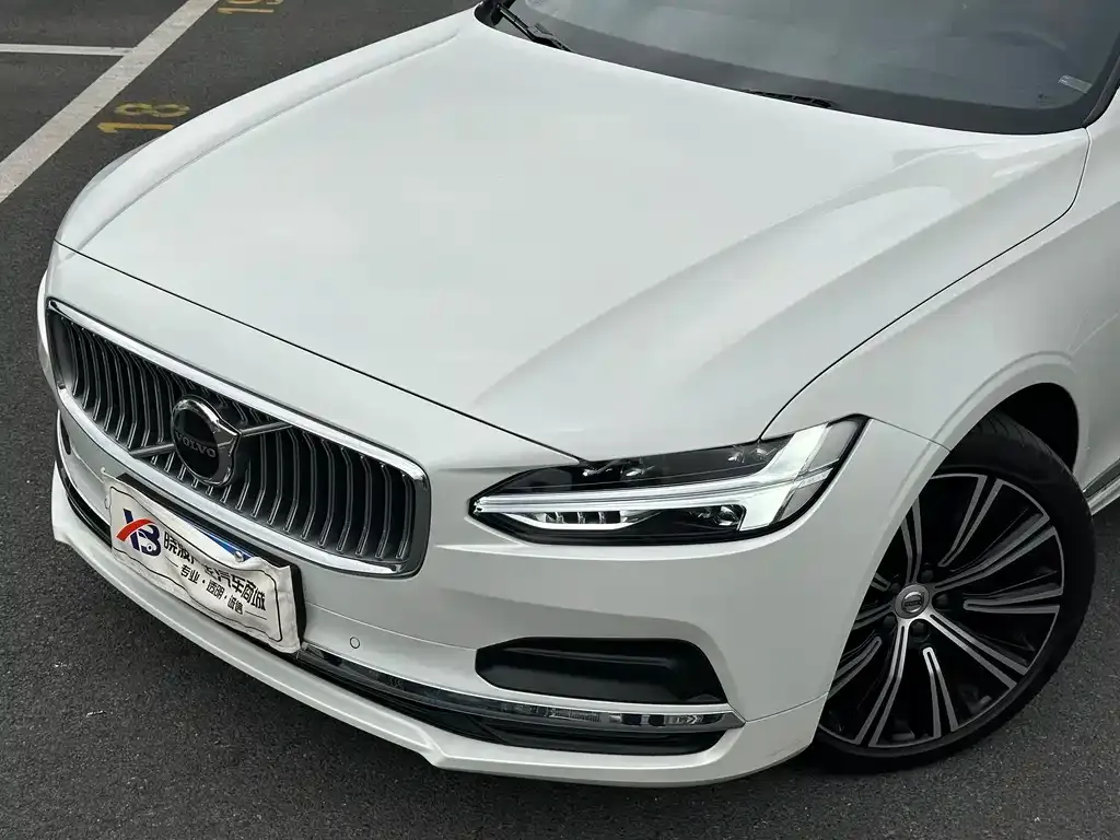 Volvo S90 — фото 5