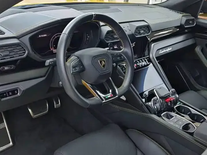 Lamborghini Urus — фото 2