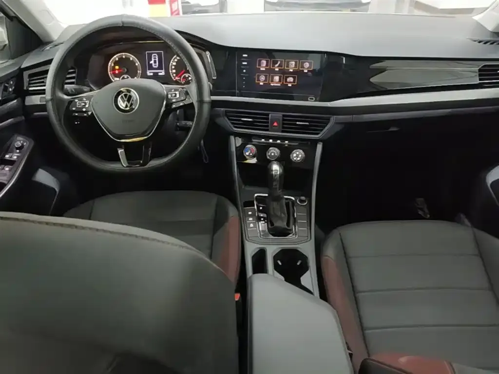 Volkswagen Bora 2022 из CN, фото 2