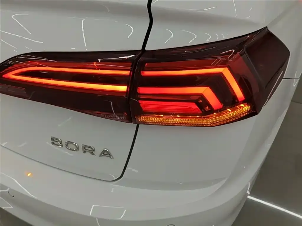 Volkswagen Bora 2022 из CN, фото 10