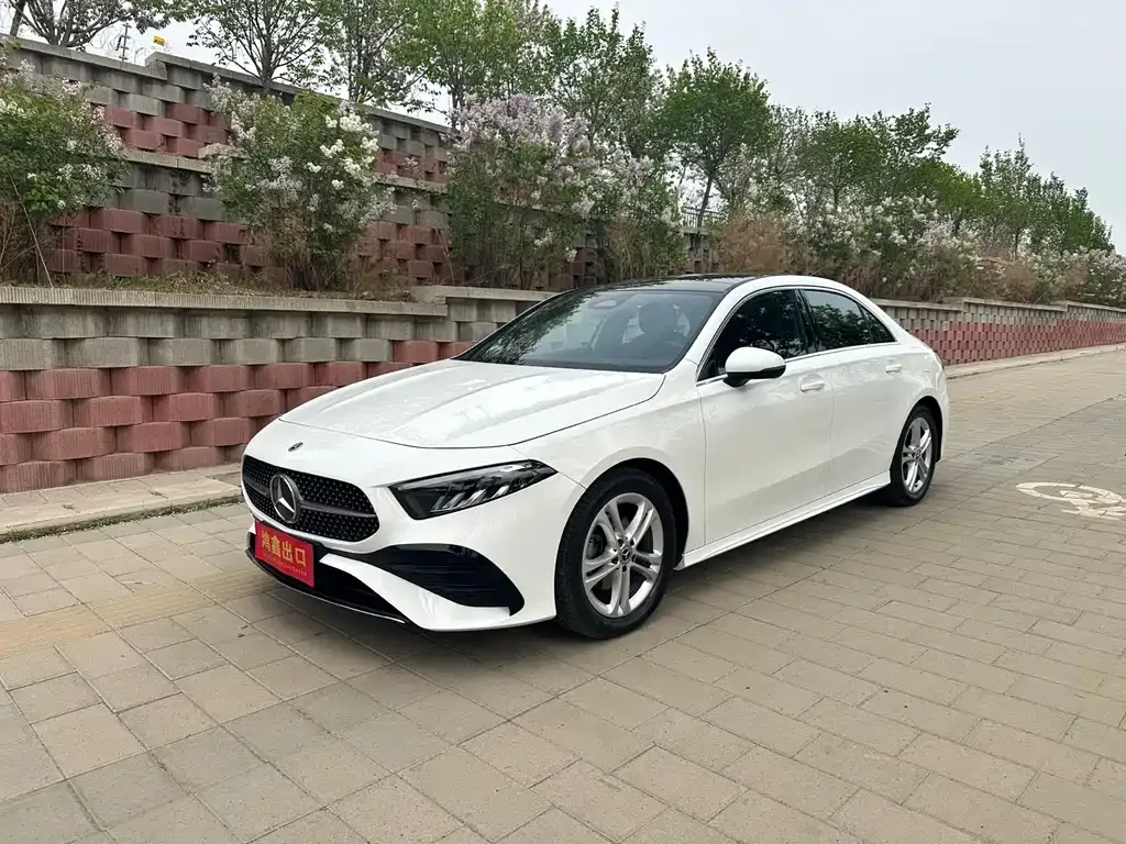Mercedes-Benz A-Class — фото 1