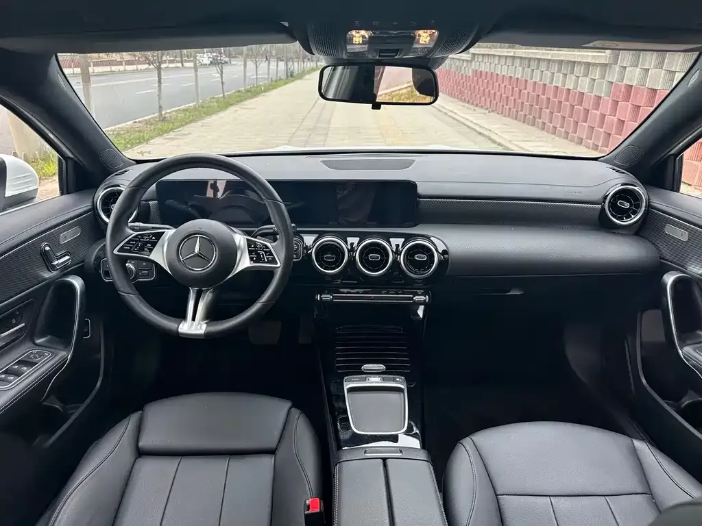 Mercedes-Benz A-Class — фото 3