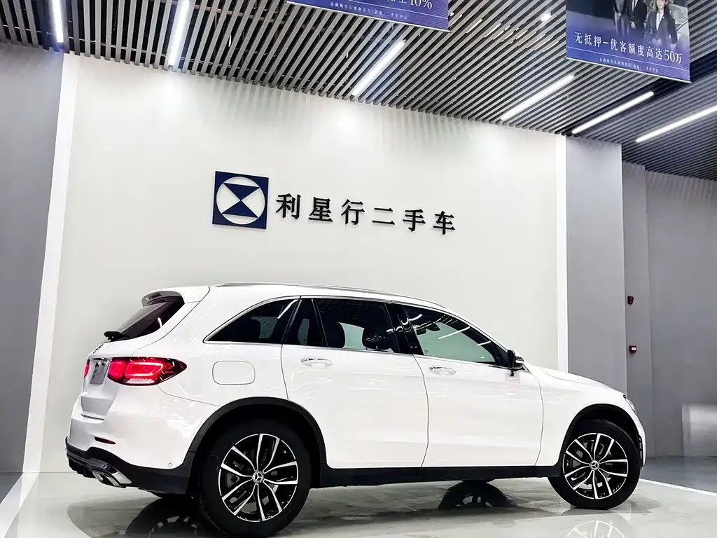 Mercedes-Benz GLC — фото 9