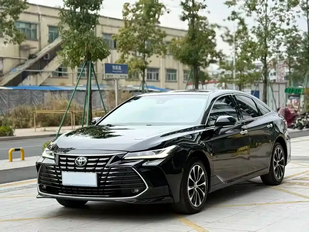 Toyota Avalon 2023 из CN, фото 2