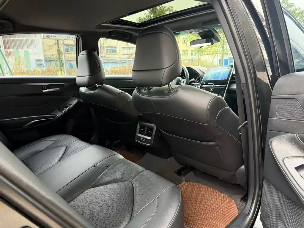Toyota Avalon 2023 из CN, фото 9